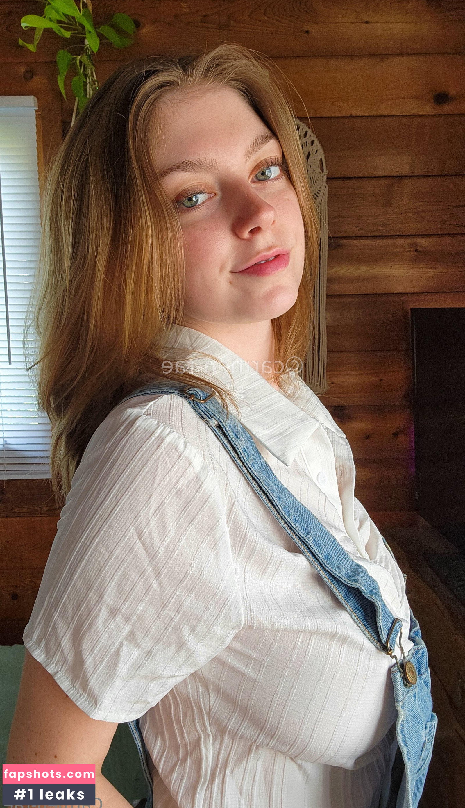 Carmen-Rae gallery photo #2618