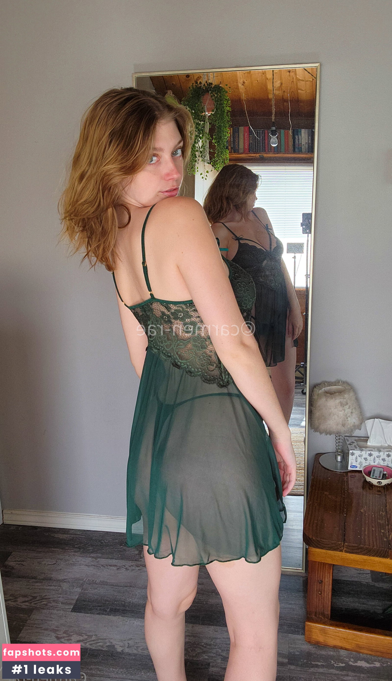 Carmen-Rae gallery photo #2219