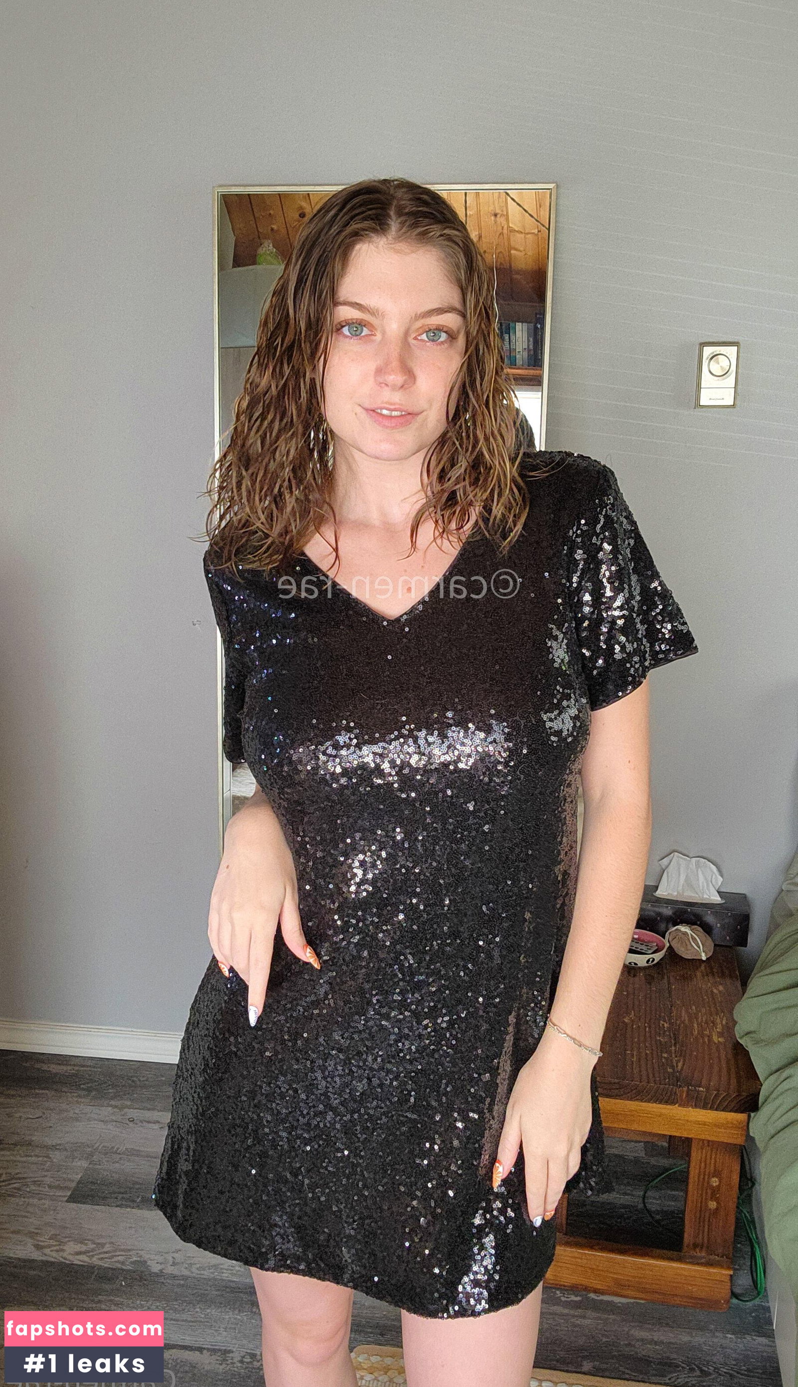 Carmen-Rae gallery photo #5452