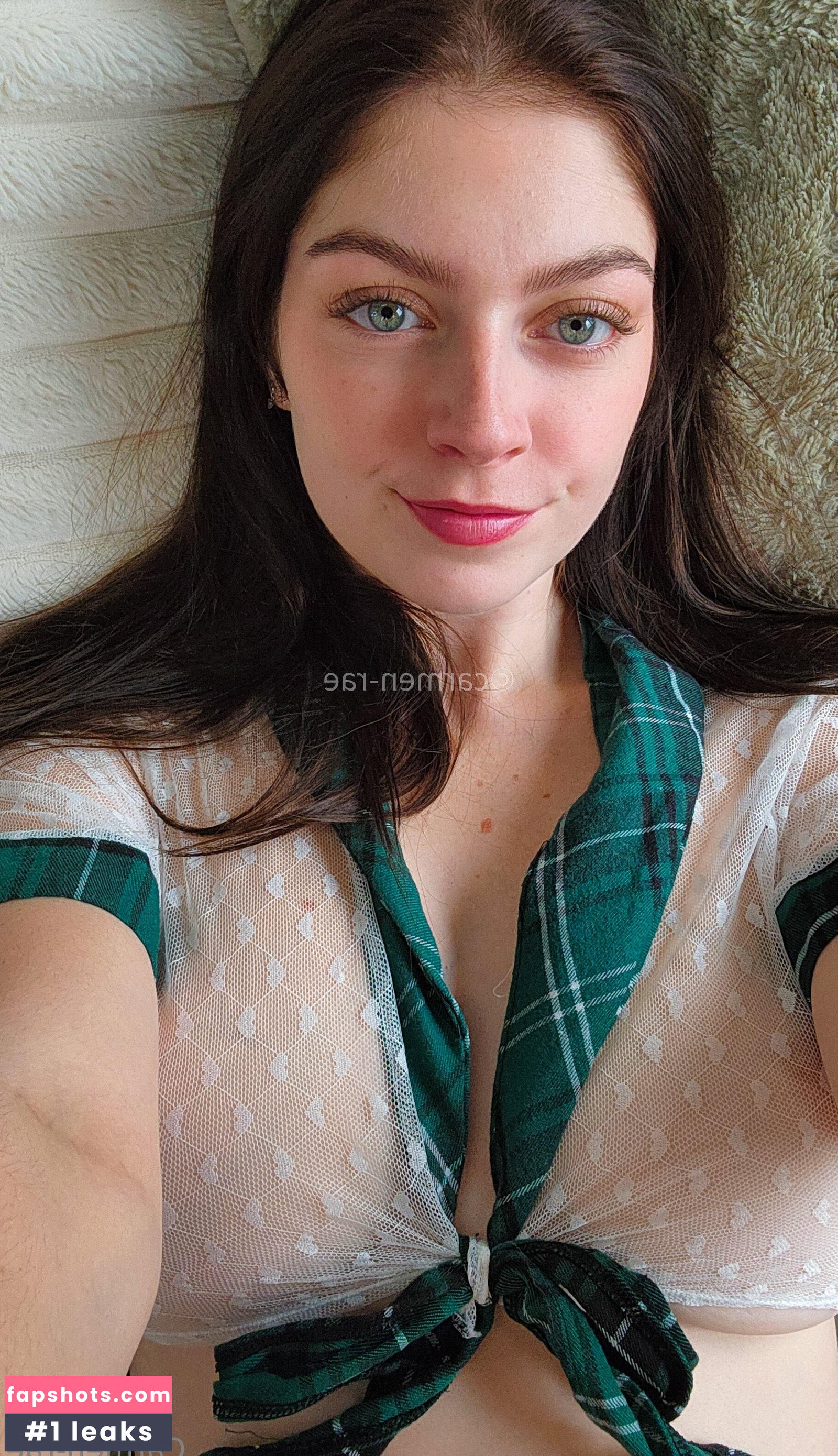 Carmen-Rae gallery photo #3293