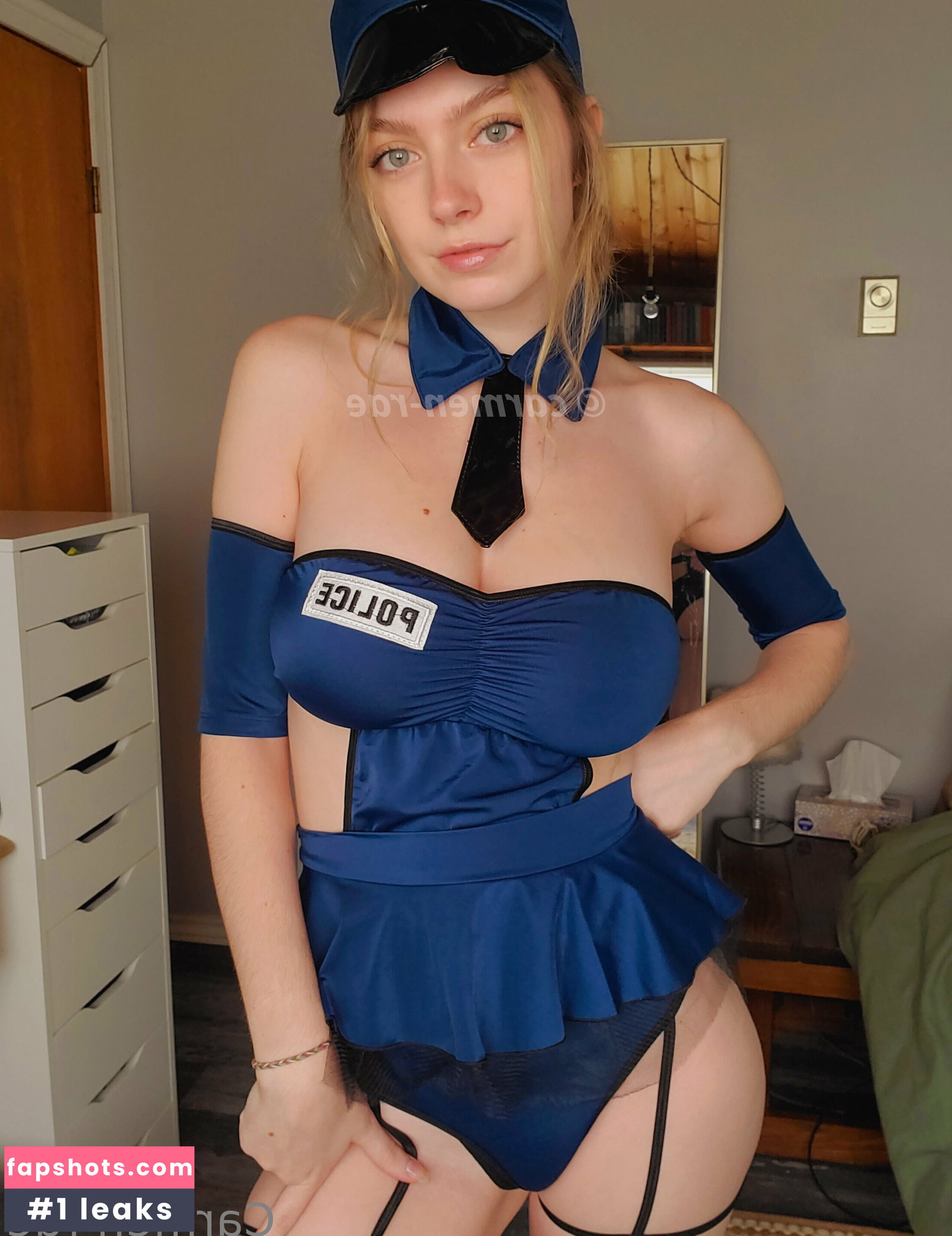 Carmen-Rae gallery photo #539