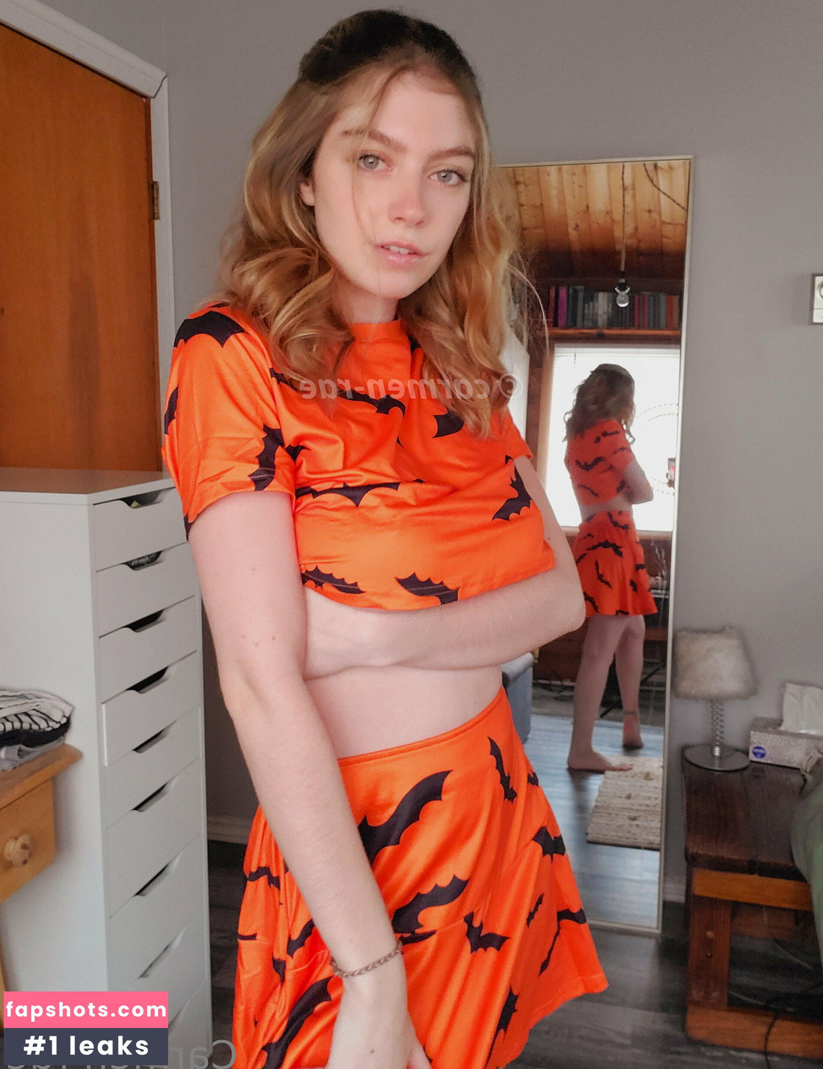 Carmen-Rae gallery photo #6447