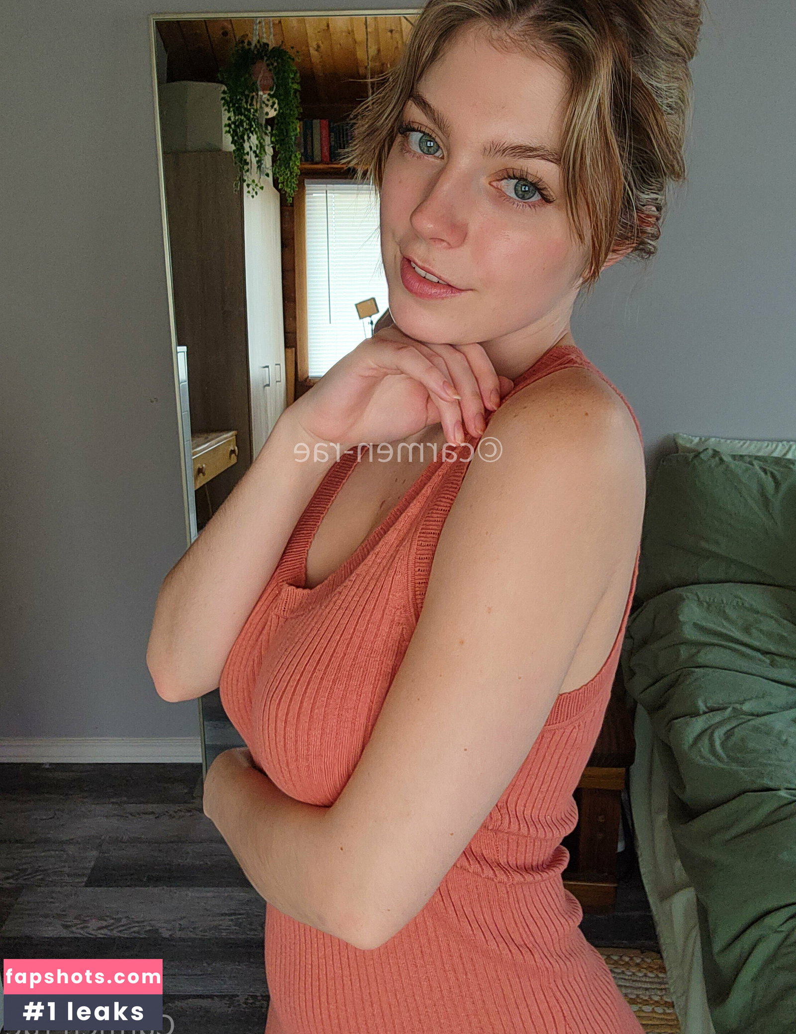Carmen-Rae gallery photo #771