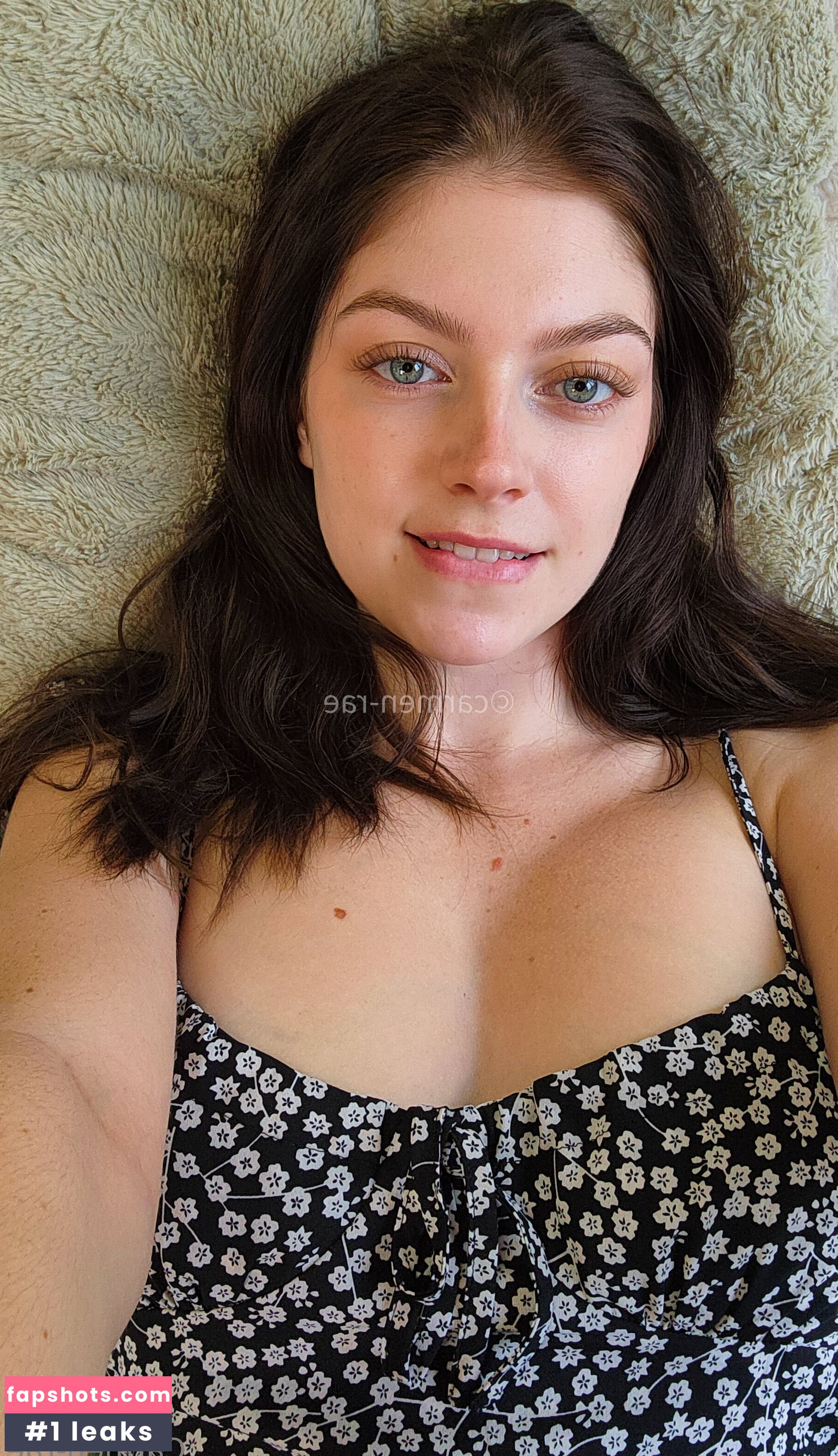 Carmen-Rae gallery photo #2691