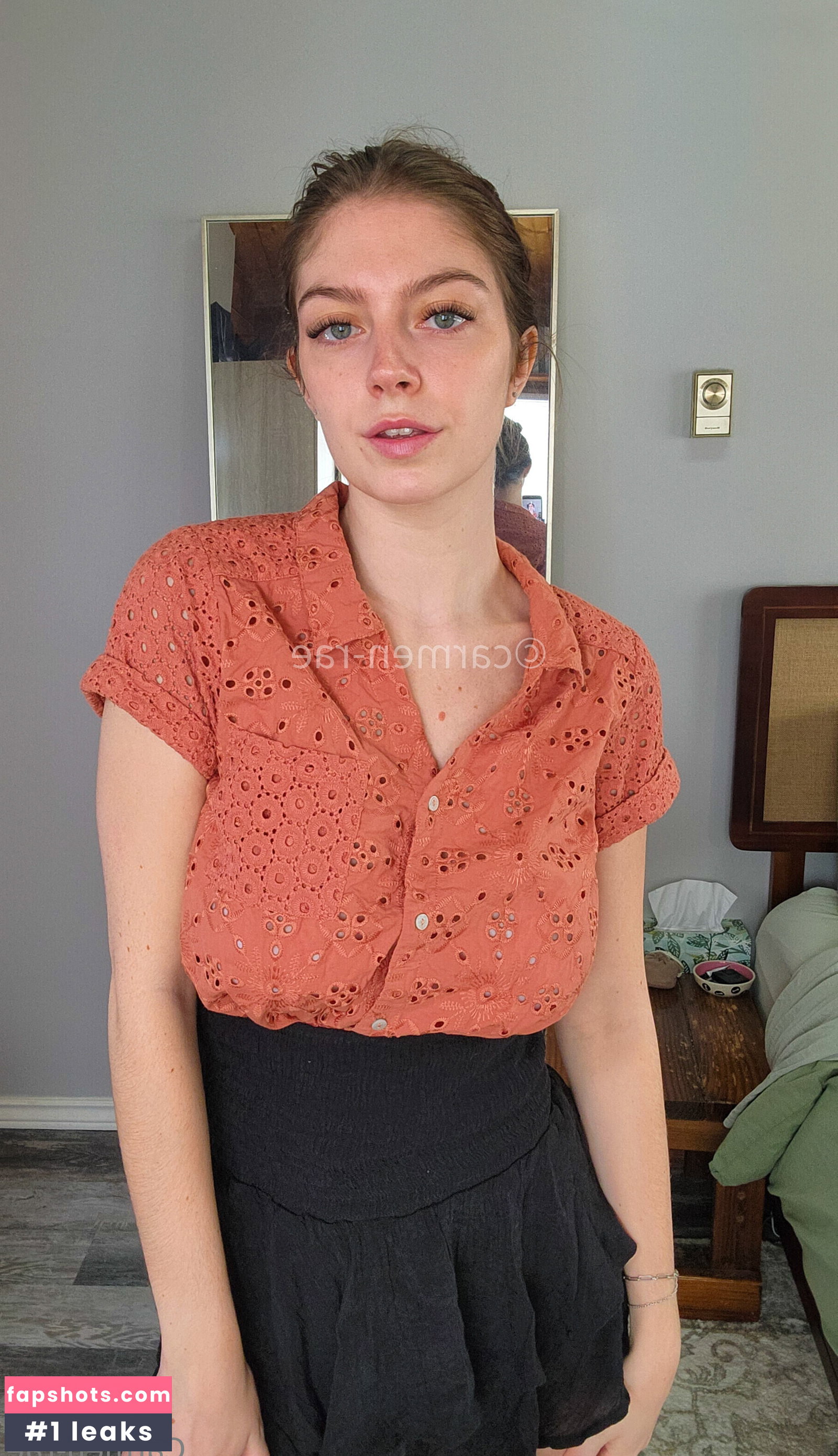 Carmen-Rae gallery photo #6669