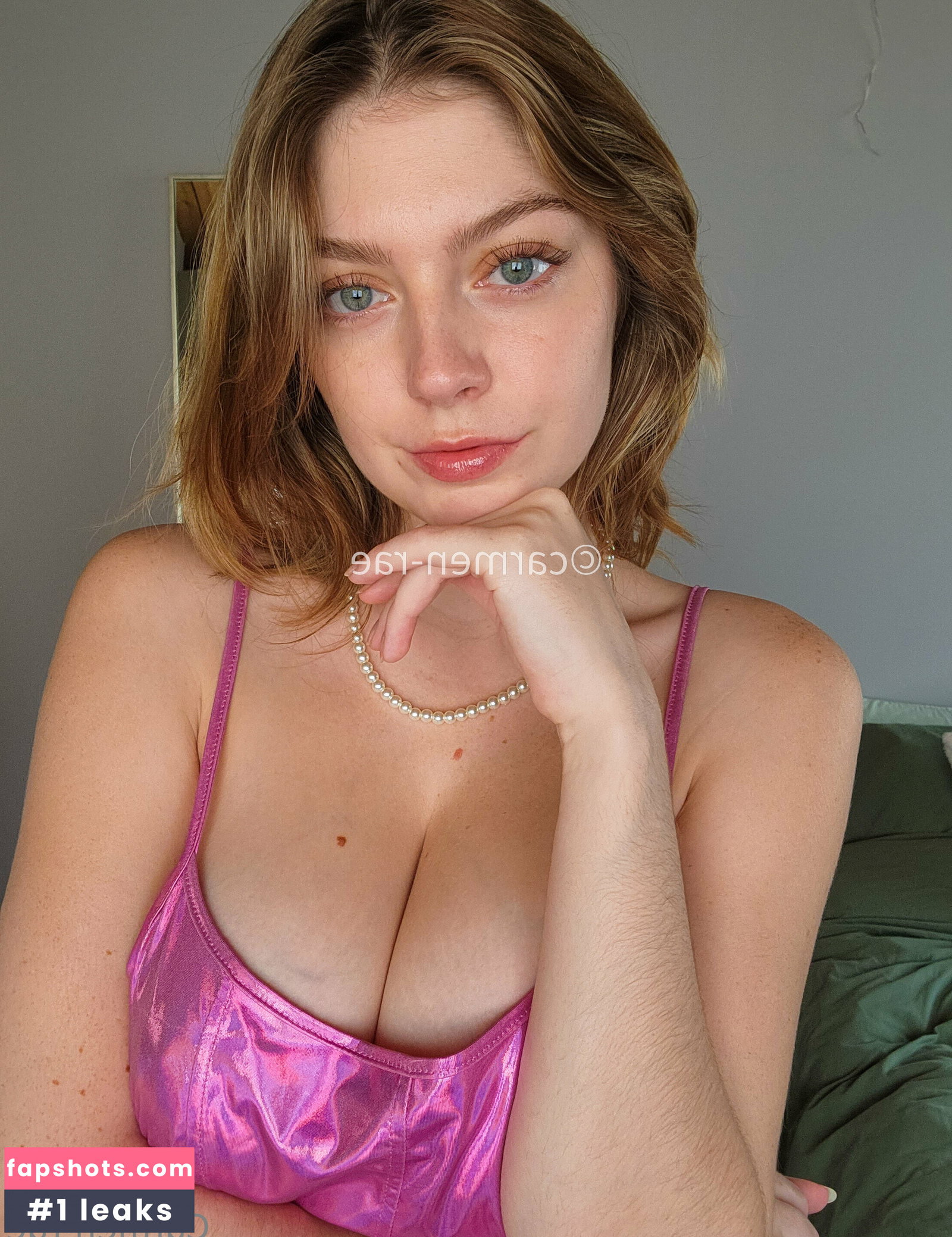 Carmen-Rae gallery photo #9613