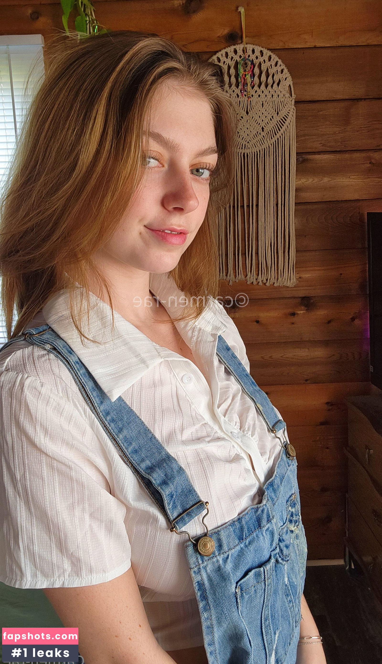 Carmen-Rae gallery photo #8077