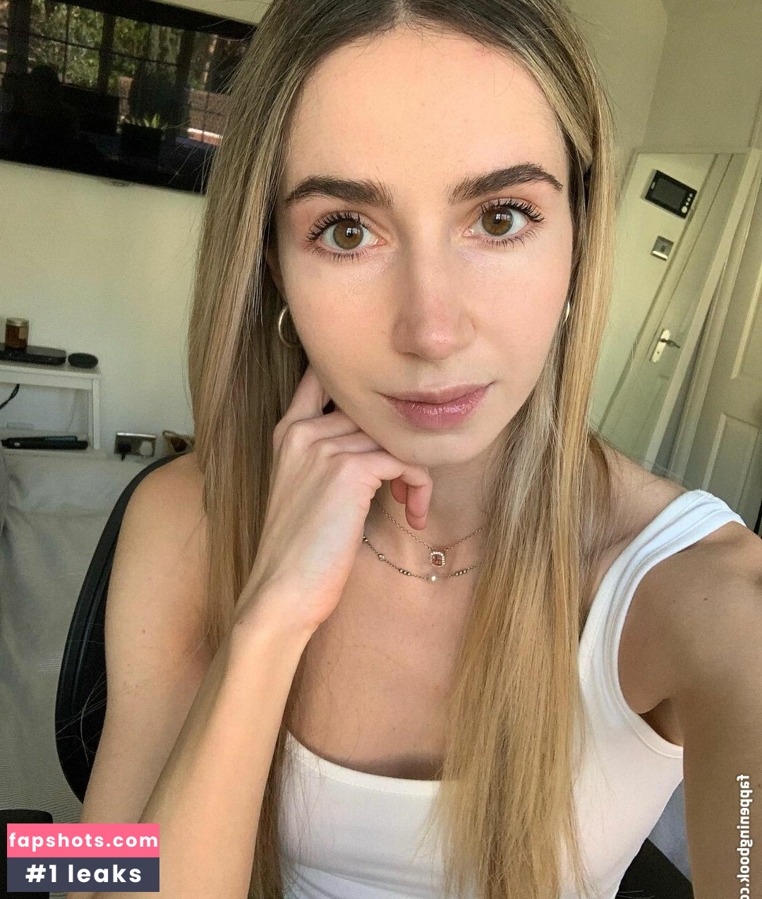 Carmen Santos gallery photo #8