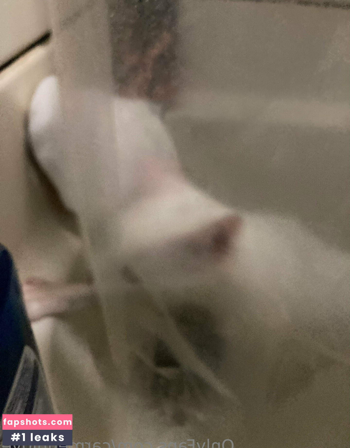 carmennl0ve gallery photo #3