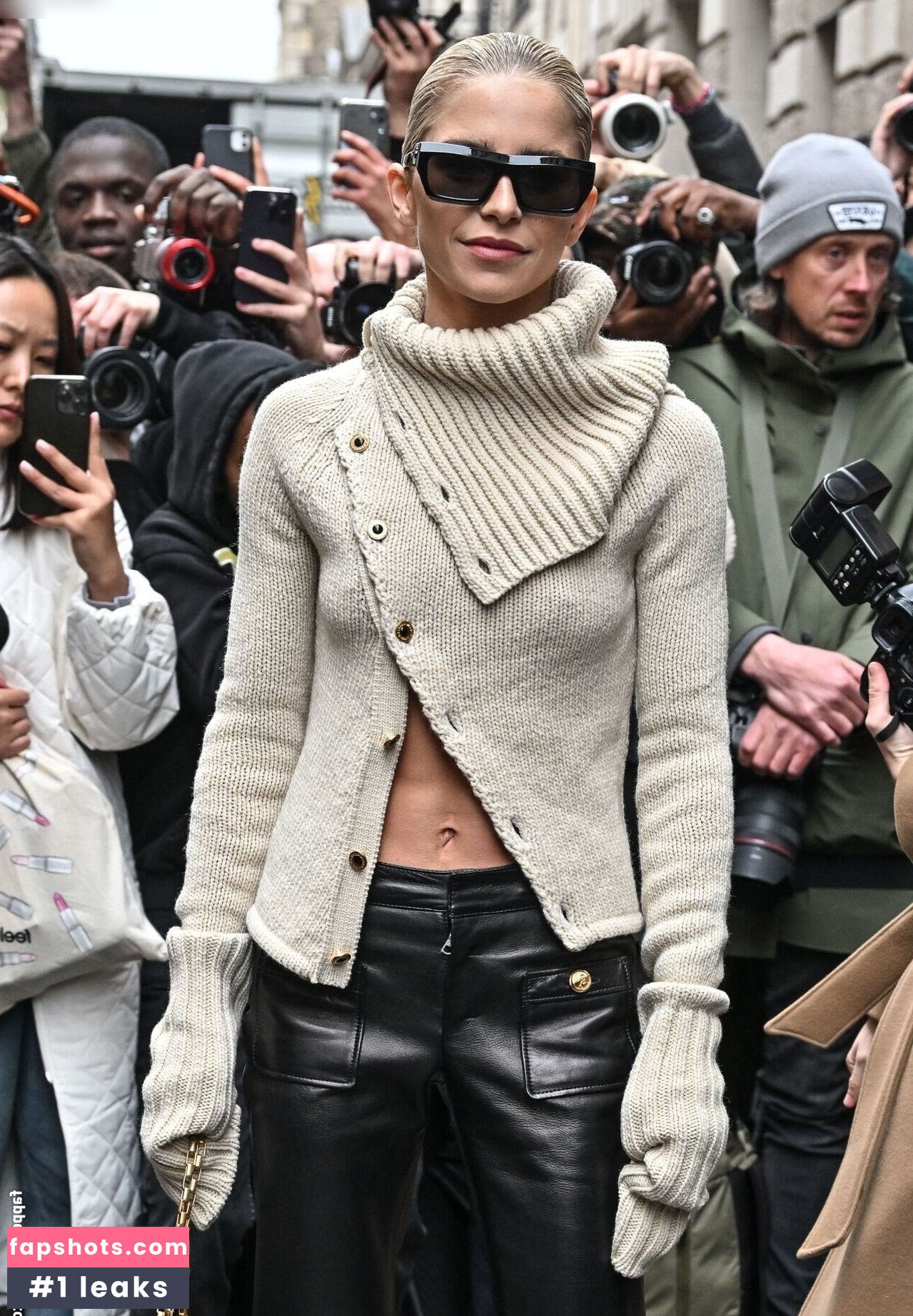 Caro Daur gallery photo #83