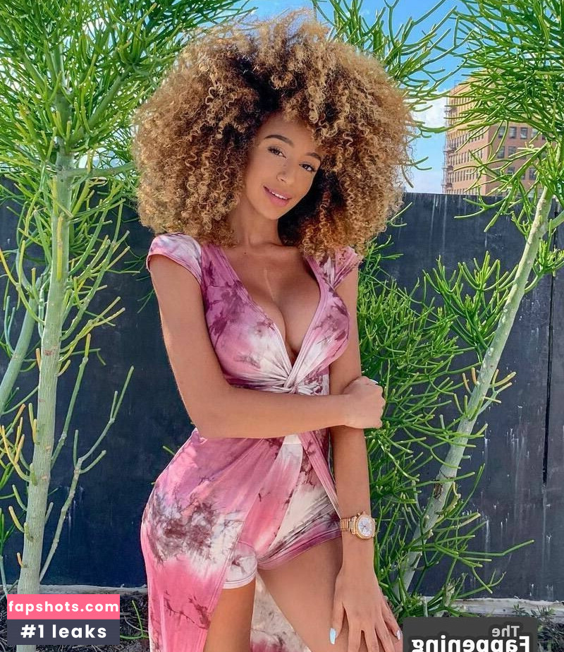 Caro Viee nude babe gallery