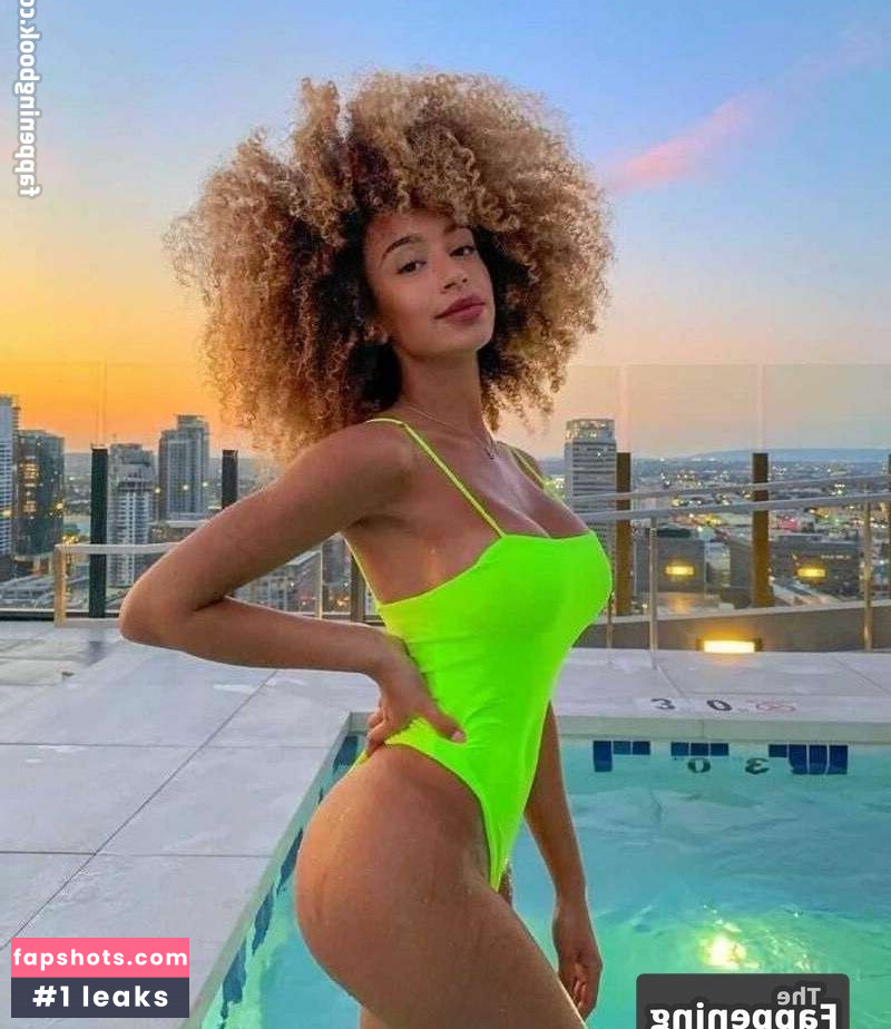 Caro Viee gallery photo #27