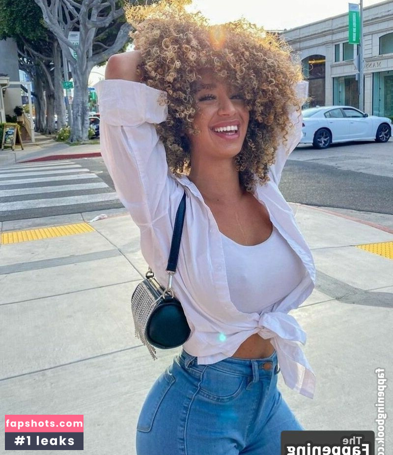 Caro Viee gallery photo #28