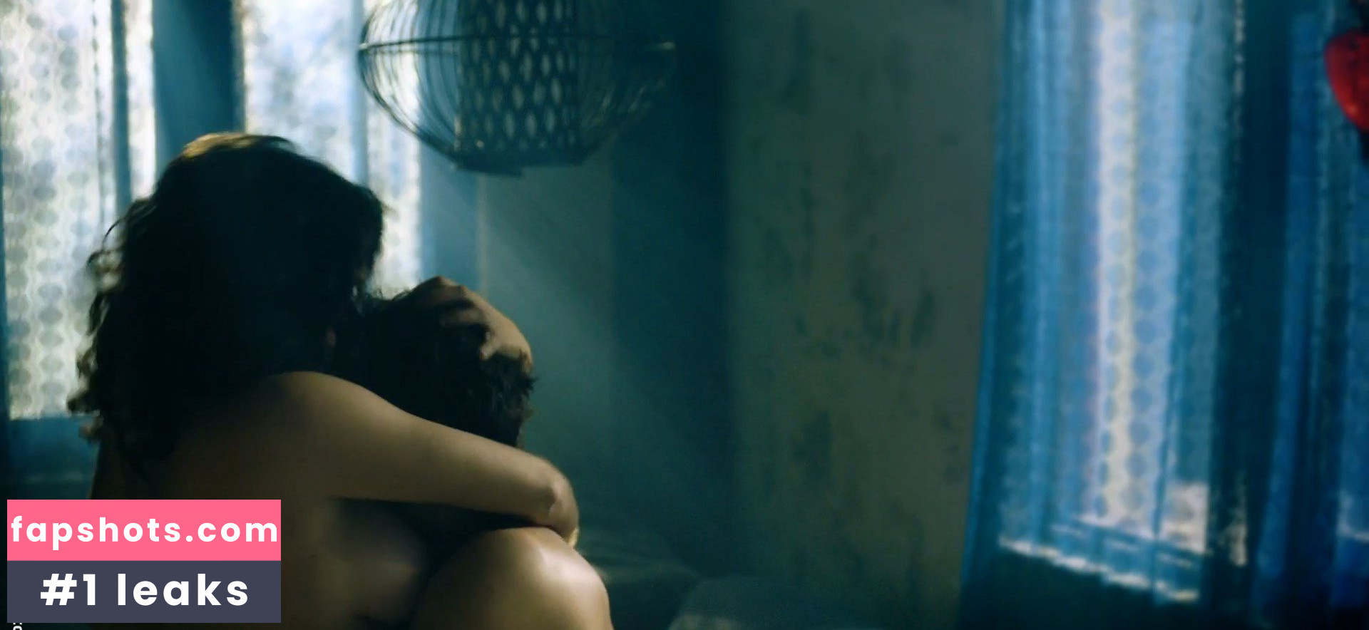 Carol Rovira gallery photo #6