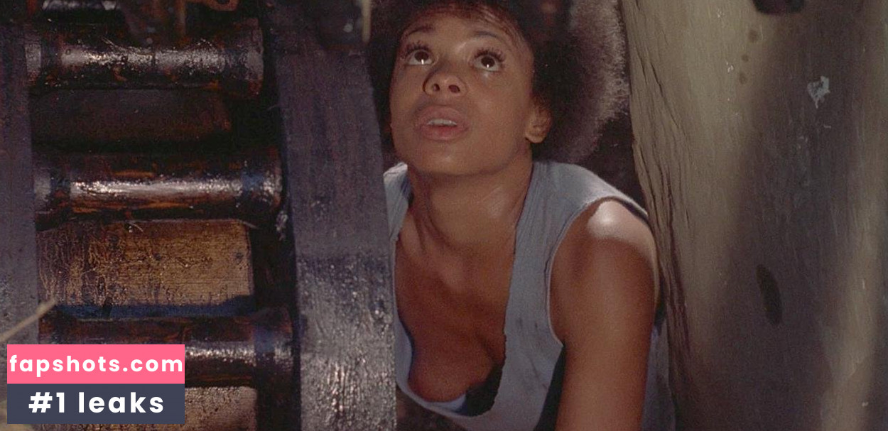 Carol Speed gallery photo #4