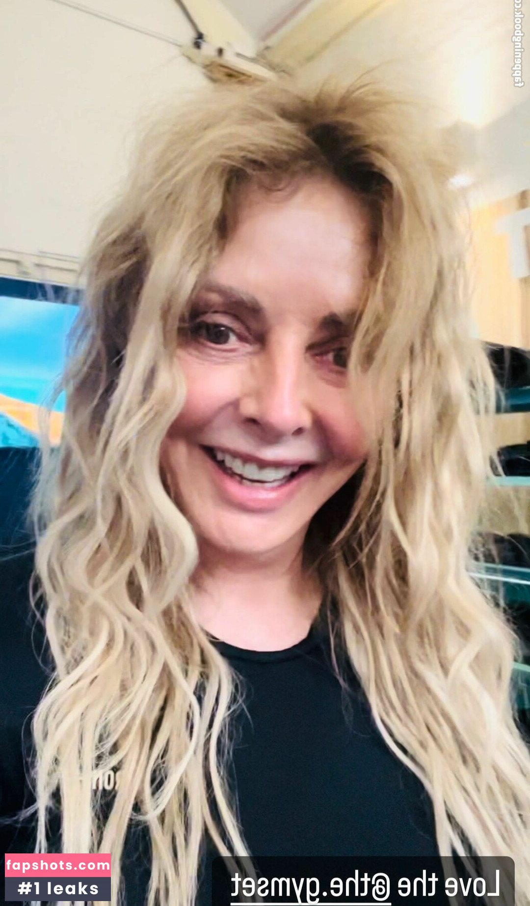 Carol Vorderman gallery photo #129