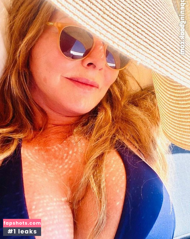 Carol Vorderman gallery photo #139