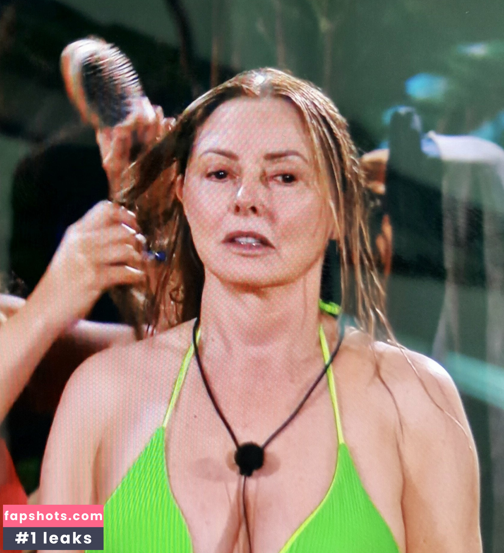 Carol Vorderman gallery photo #147