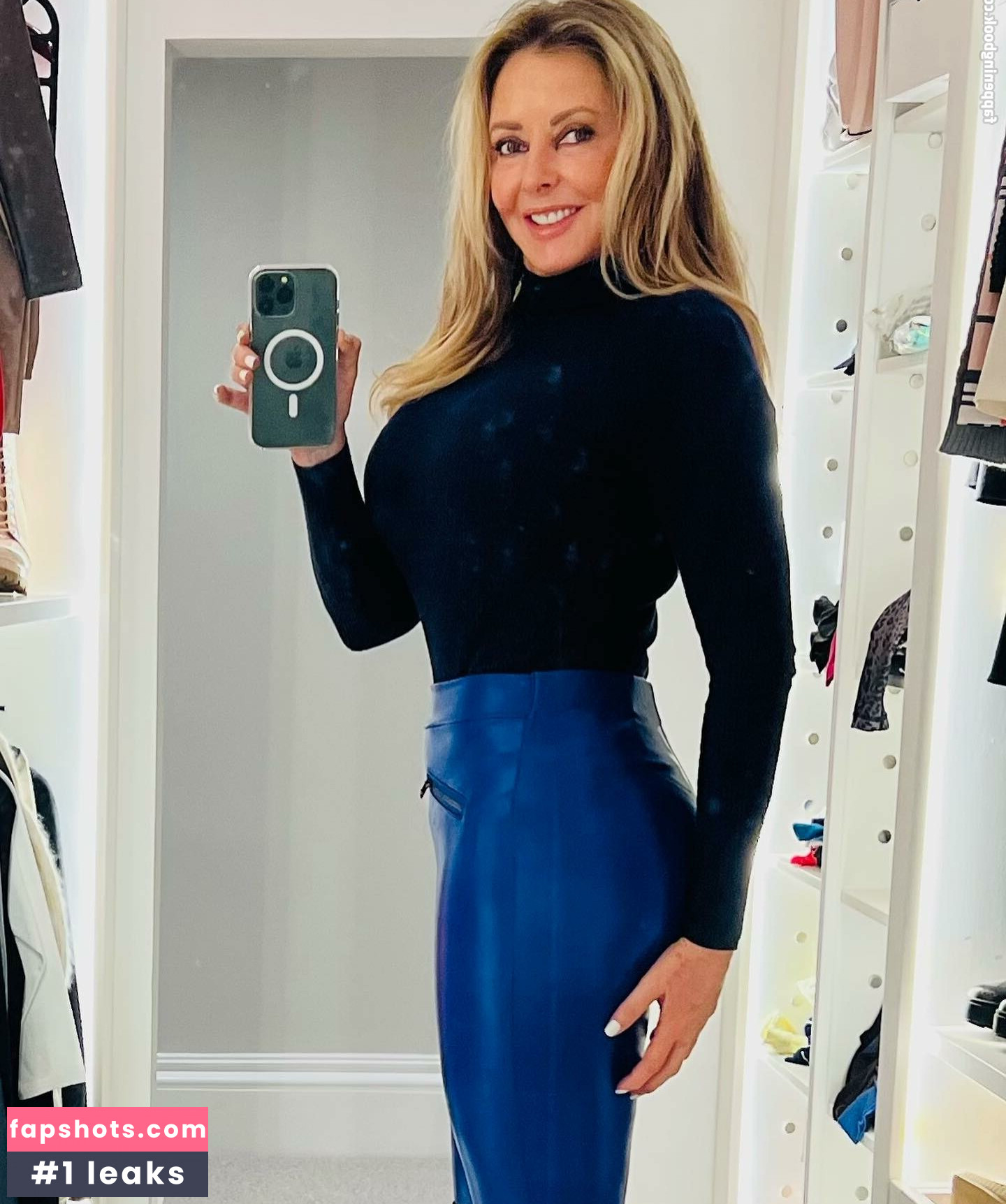 Carol Vorderman gallery photo #223