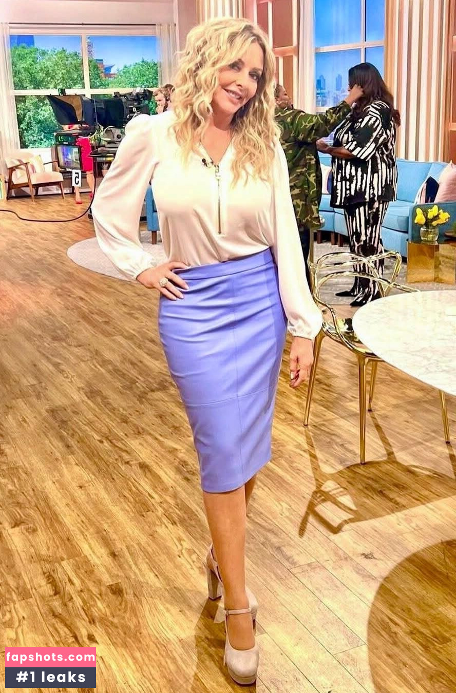 Carol Vorderman gallery photo #25