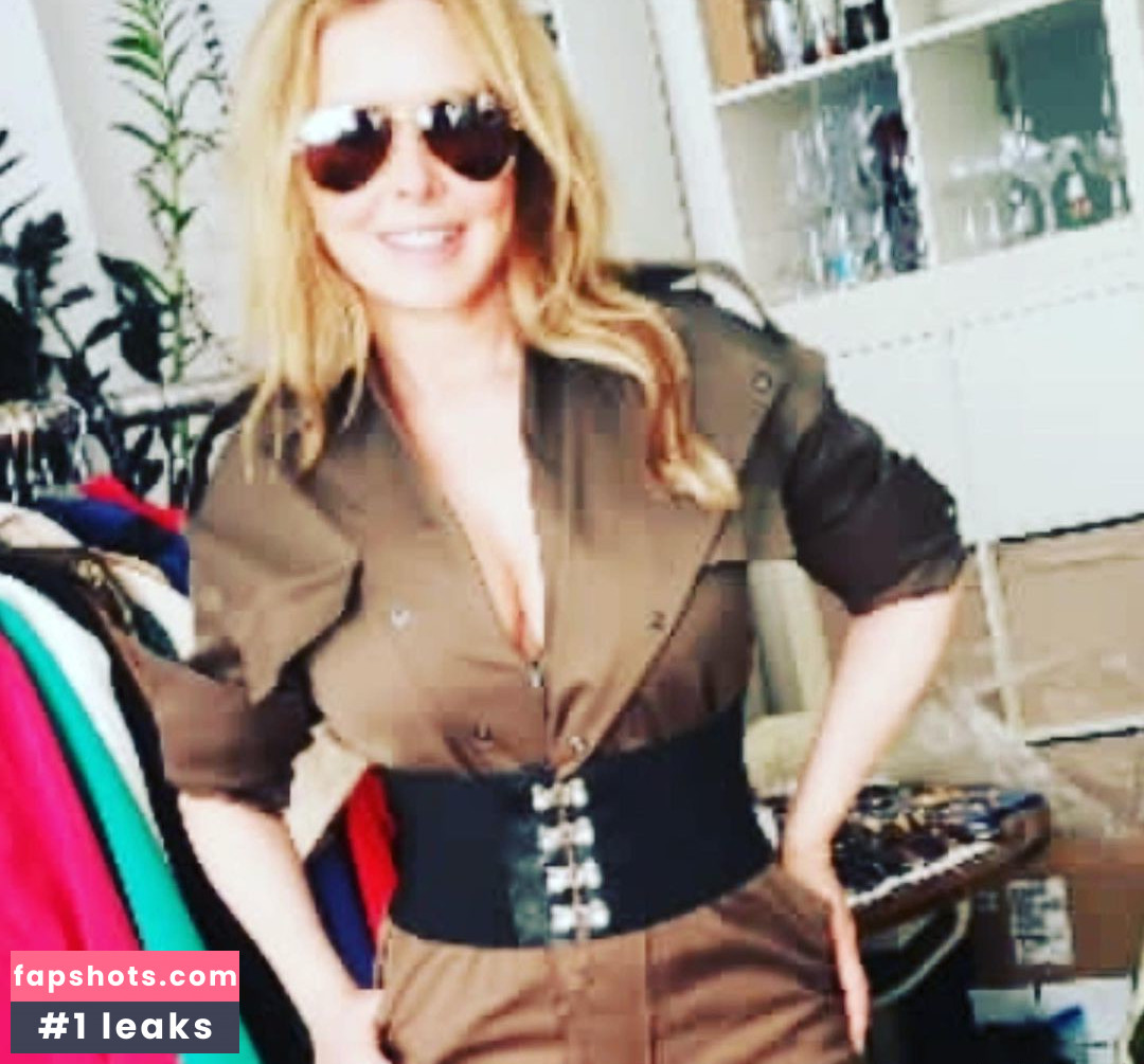 Carol Vorderman gallery photo #256