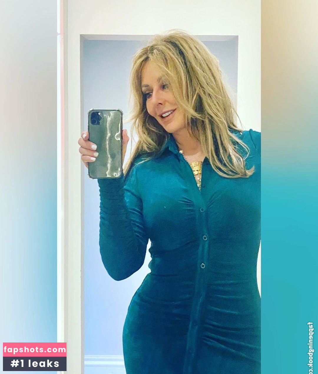 Carol Vorderman gallery photo #259