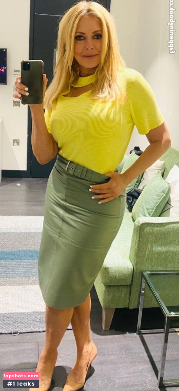 Carol Vorderman gallery photo #262