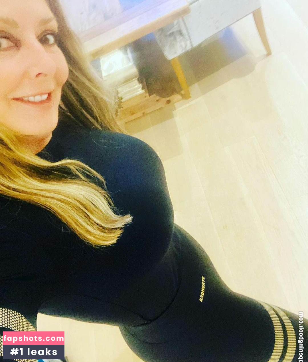 Carol Vorderman gallery photo #281