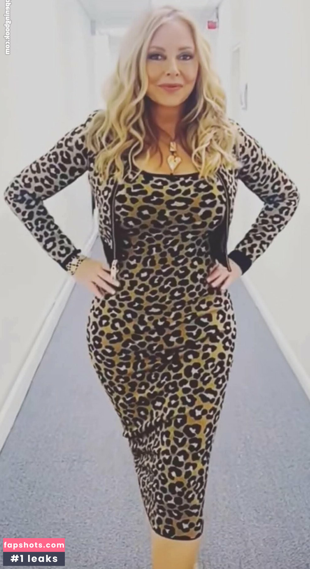 Carol Vorderman gallery photo #48