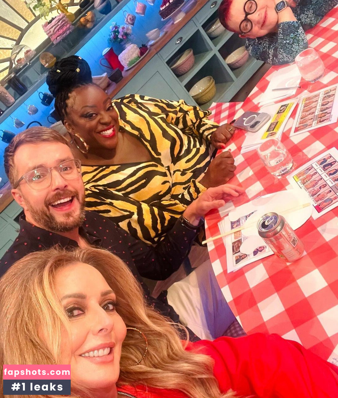 Carol Vorderman gallery photo #92