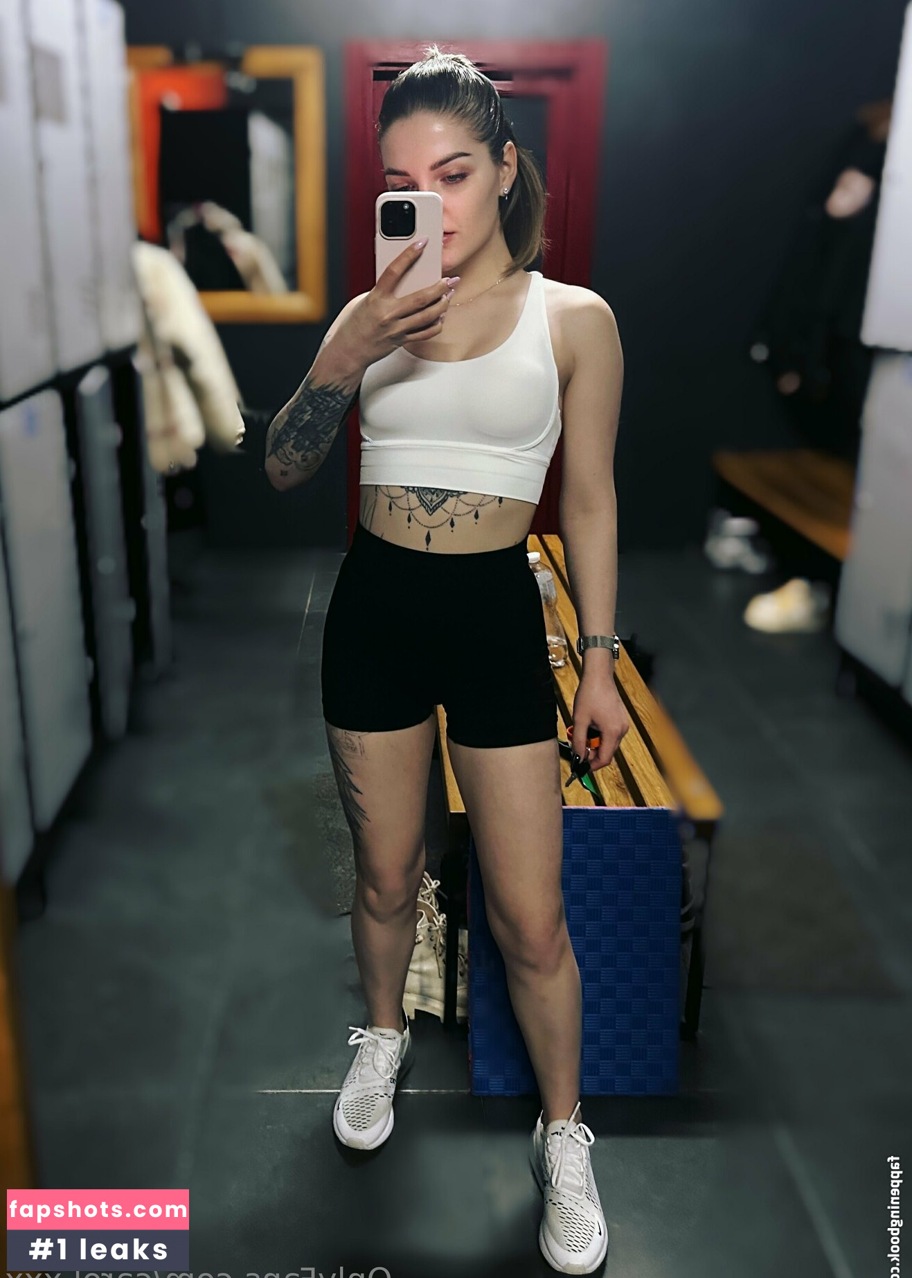 carol.xxx gallery photo #68