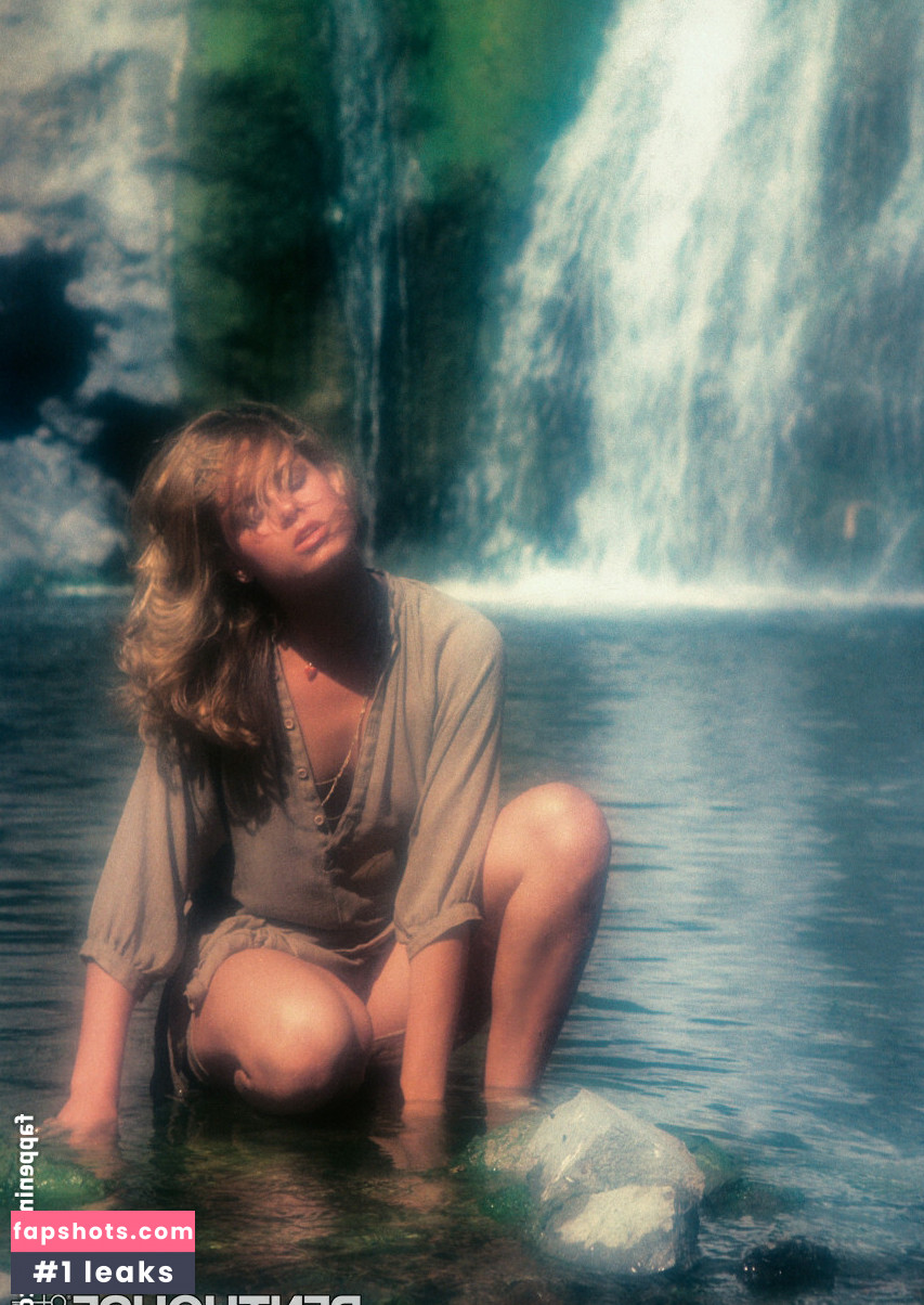 Carolann gallery photo #7