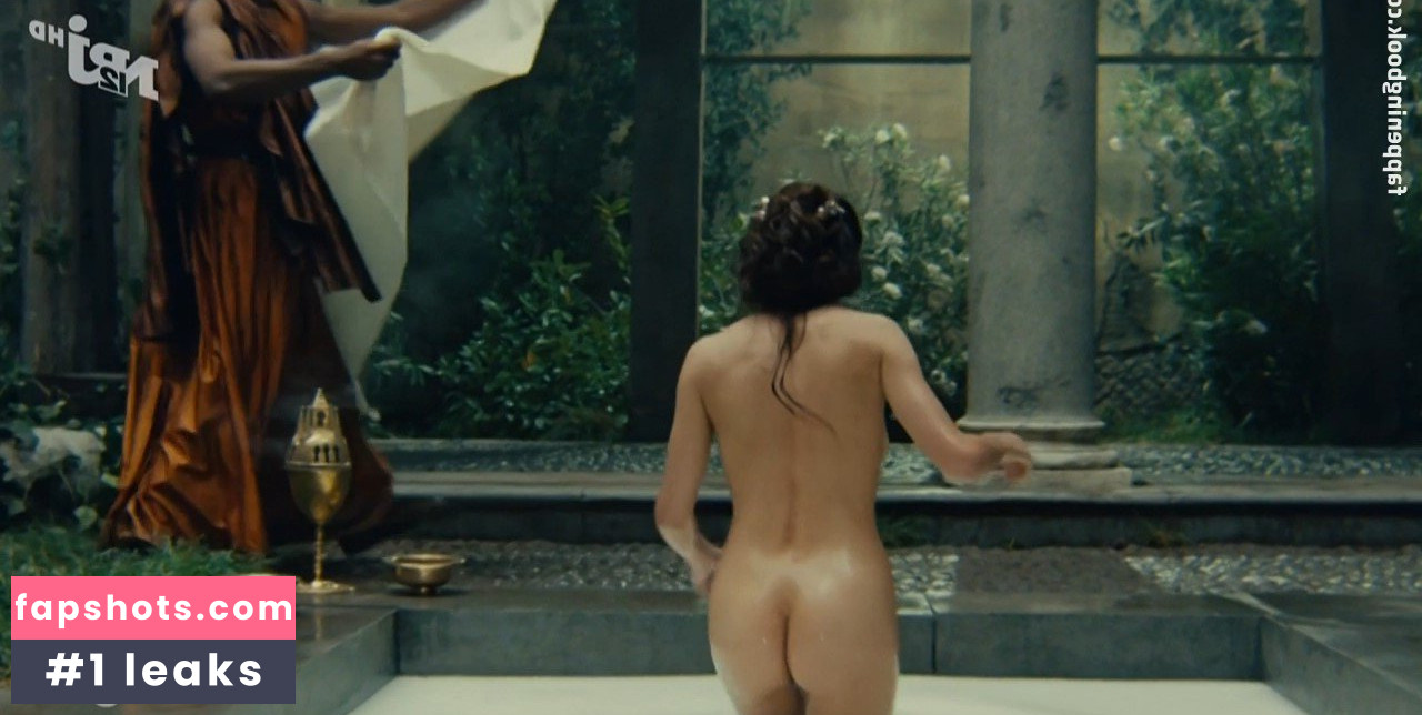 Carole Bouquet gallery photo #4