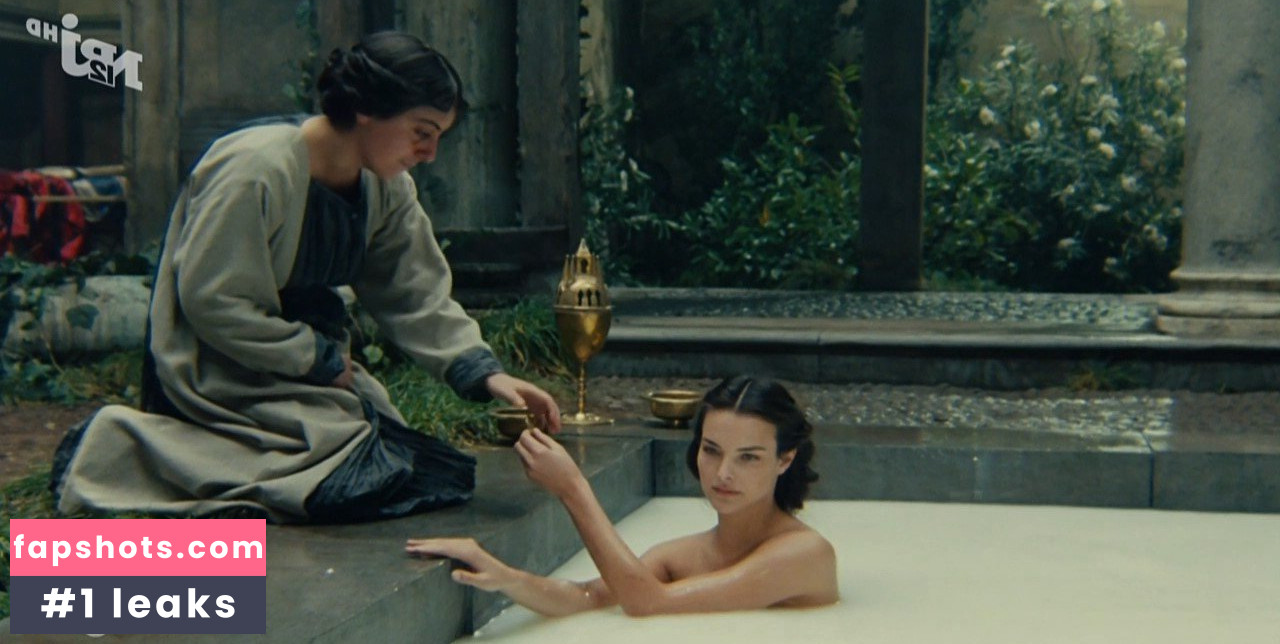 Carole Bouquet gallery photo #6