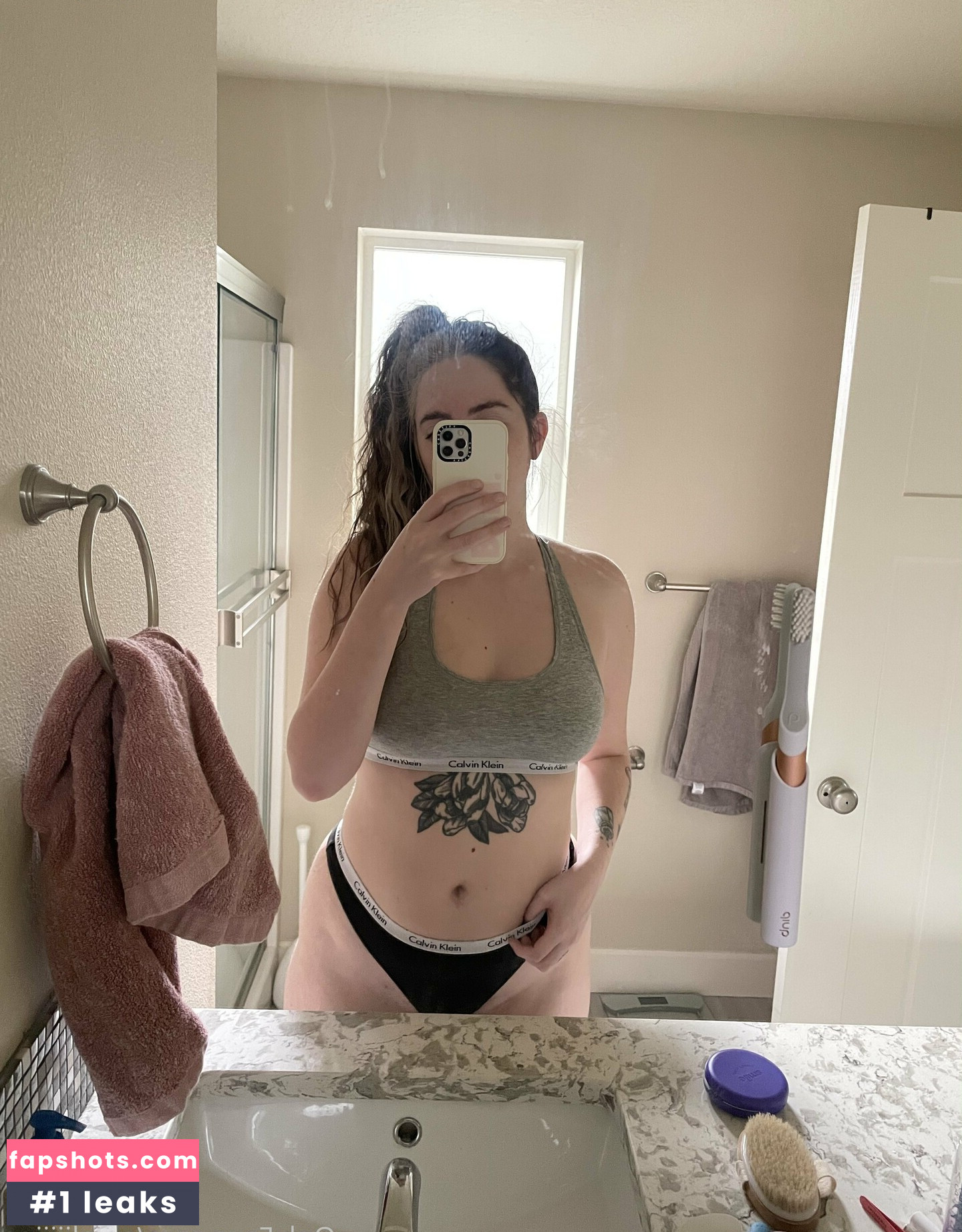 caroliiiiine Filtración Desnuda OnlyFans Foto #26 - Fapshots