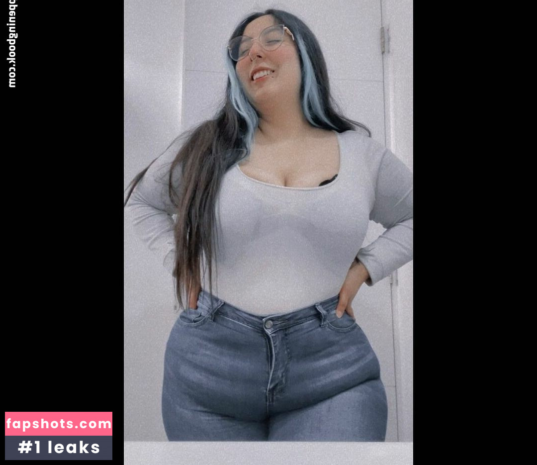 Carolin.a__sto gallery photo #14