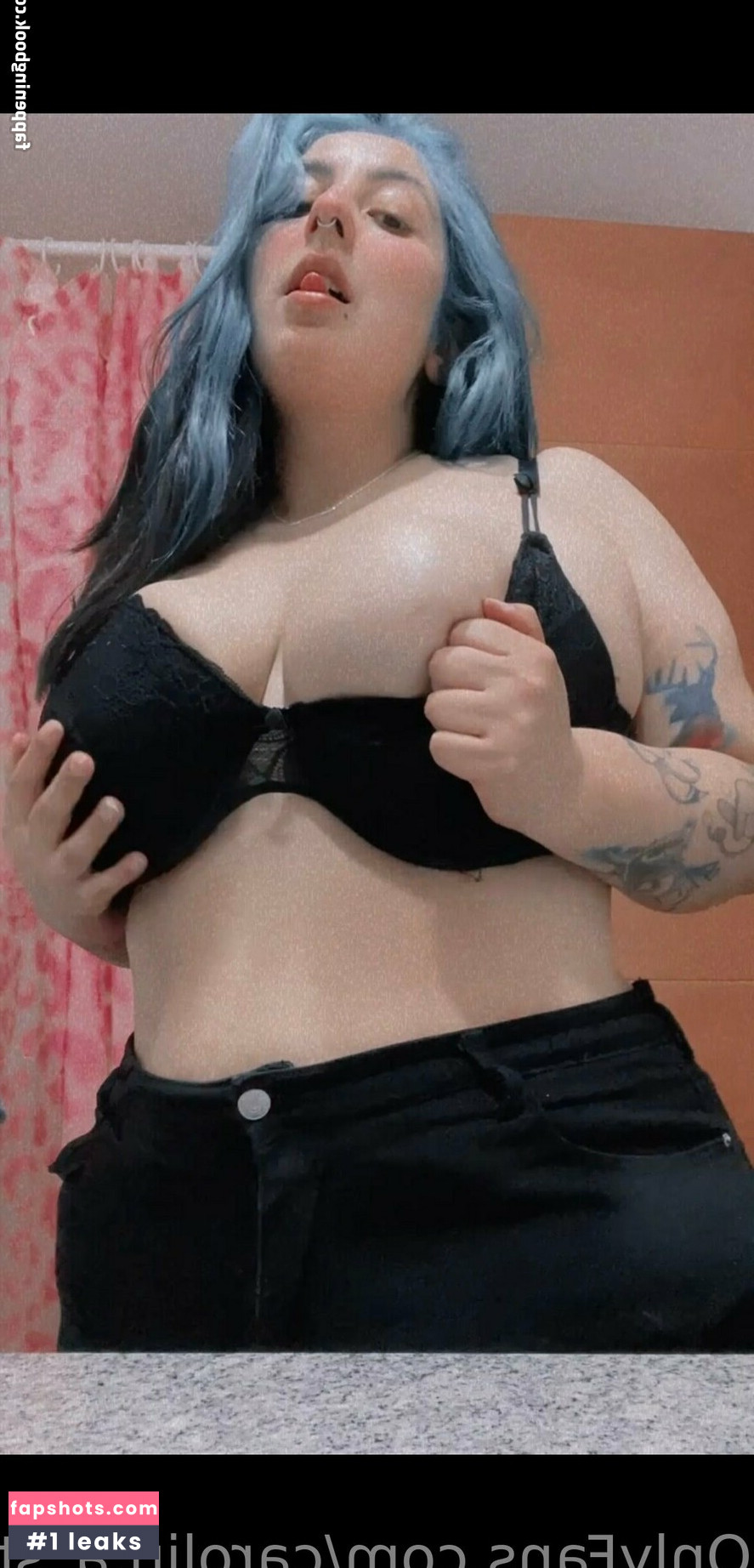 Carolin.a__sto gallery photo #8