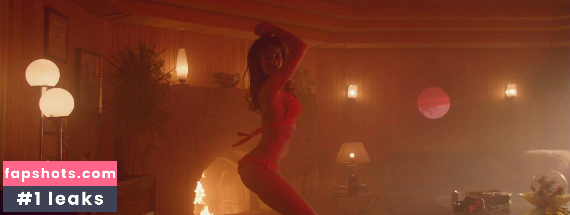 Carolina Ardohain gallery photo #24