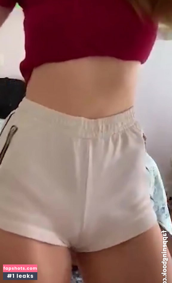 Carolina Camargo gallery photo #32