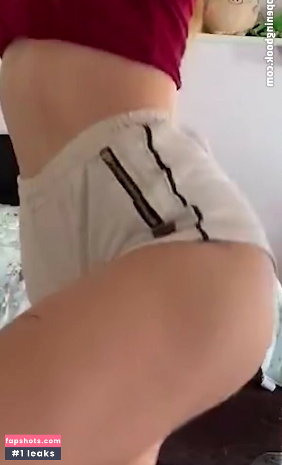 Carolina Camargo gallery photo #34