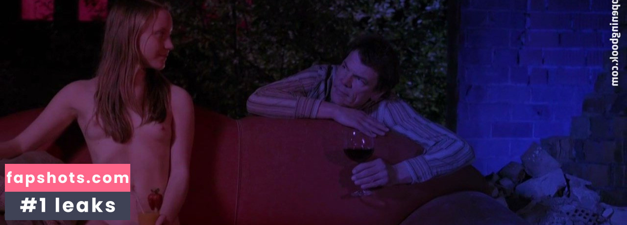 Carolina Hoffmann gallery photo #5