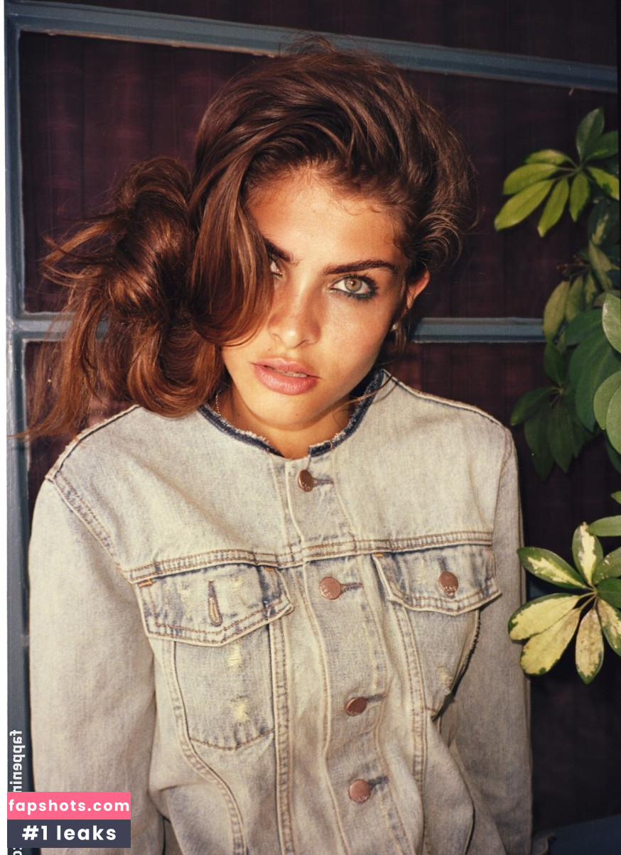 Carolina Melo gallery photo #4