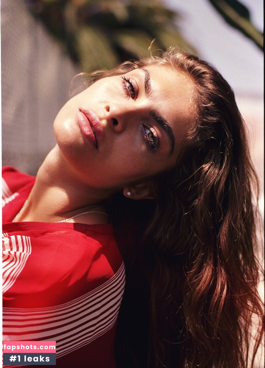 Carolina Melo gallery photo #7