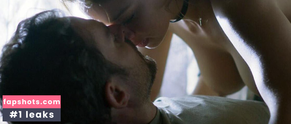 Carolina Miranda gallery photo #111