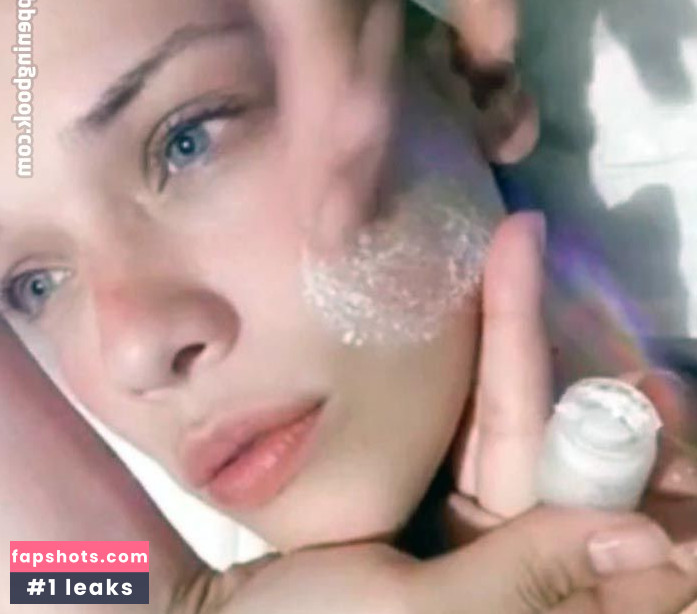 Carolina Miranda gallery photo #52