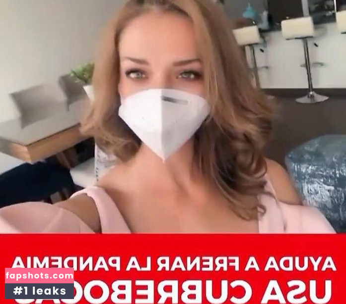 Carolina Miranda gallery photo #56