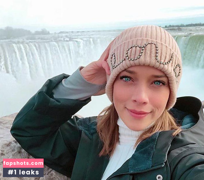 Carolina Miranda gallery photo #75