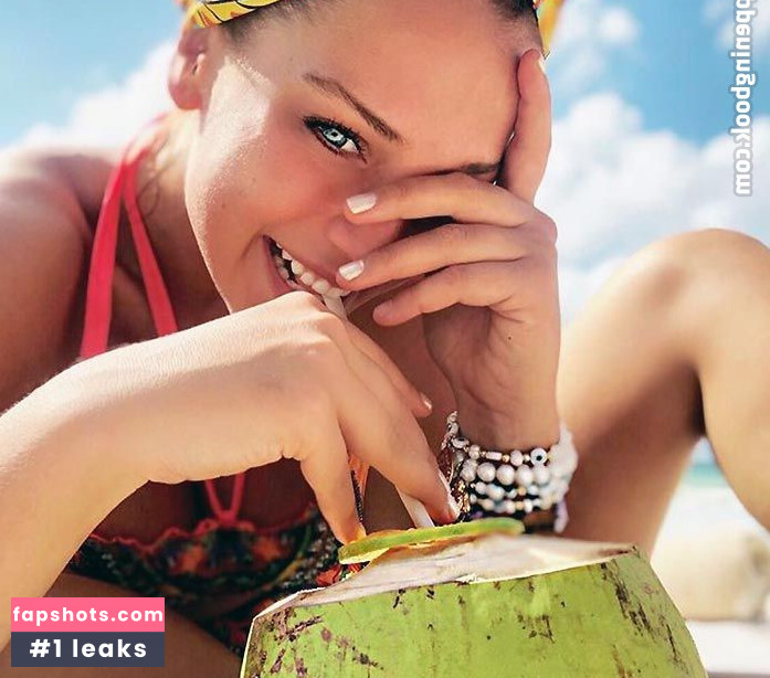 Carolina Miranda gallery photo #76