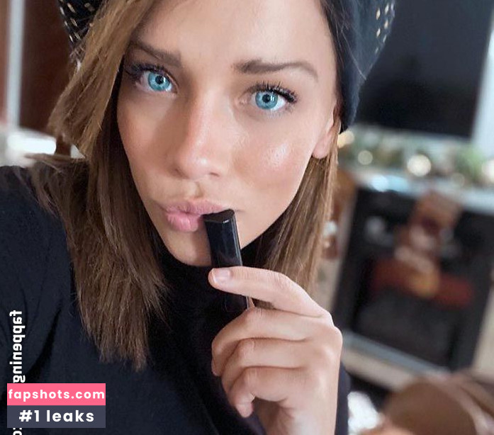 Carolina Miranda gallery photo #78