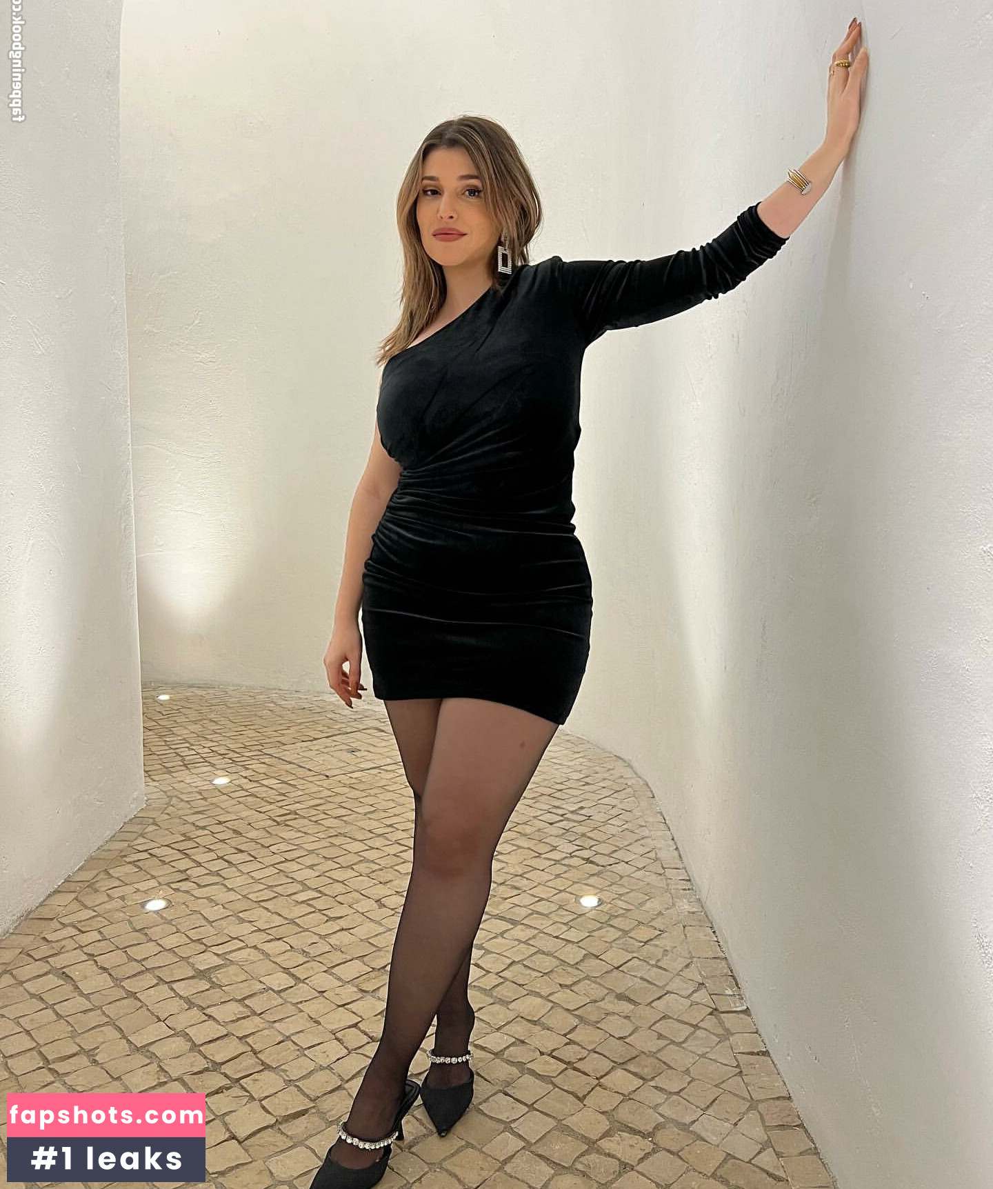 Carolina Neto gallery photo #24